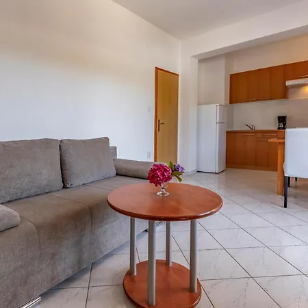 Apartment Rocco 1 Banjole