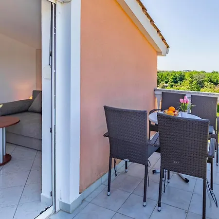 Apartment Rocco 1 *